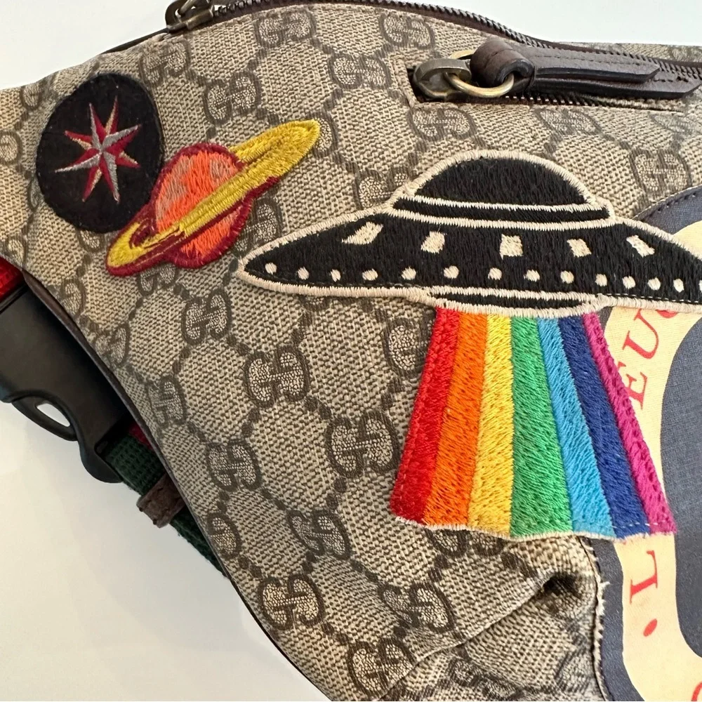 Gucci GG Supreme Canvas Night Courier Waist Bag